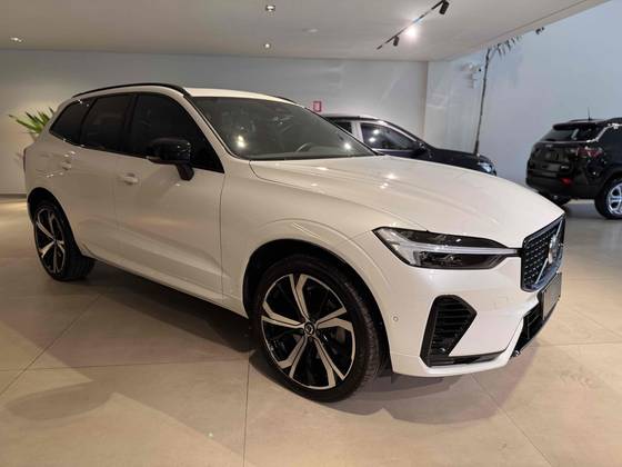VOLVO XC60 2.0 T8 RECHARGE ULTIMATE DARK AWD GEARTRONIC